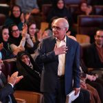 هوشنگ مرادی کرمانی به بخش عمومی منتقل شد؛ وضعیت او پایدار است