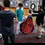نوجوانان پای کار سیاه‌پوشان هیئت؛ محرم و مقاومت در تهران