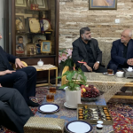 دیدار رئیس بنیاد شهید با مادر شهیدان حسن و محمد باقری